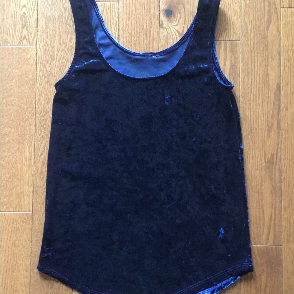 Velvet Scoop Neck Tank Top in Deep Navy